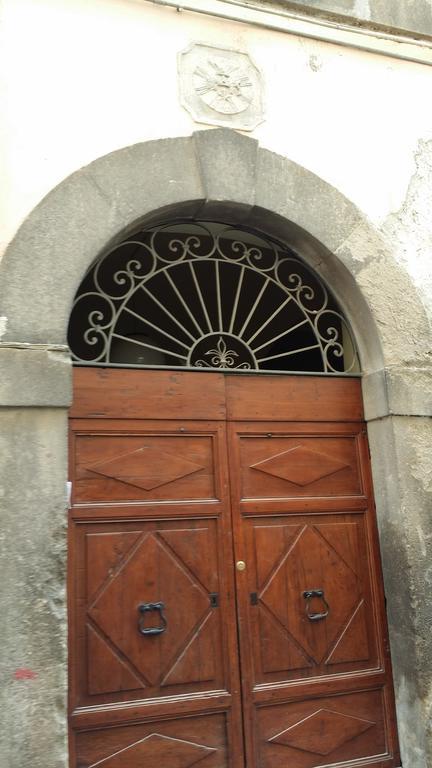 Appartamento Cavour Viterbo Exterior foto